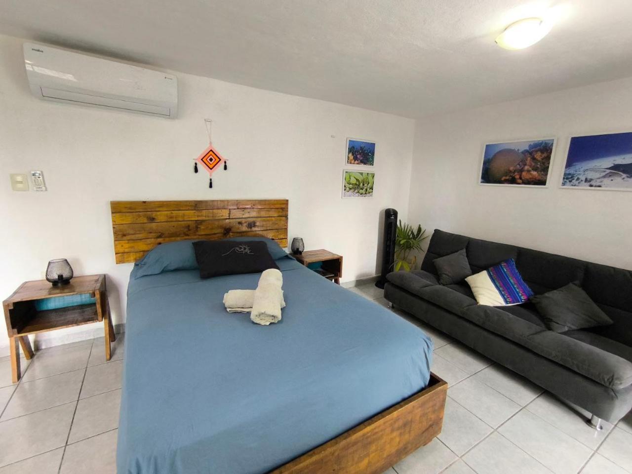 Comfy Yaxkin On Downtown, 3 Block Away From Sea And Sunsets Apartamento