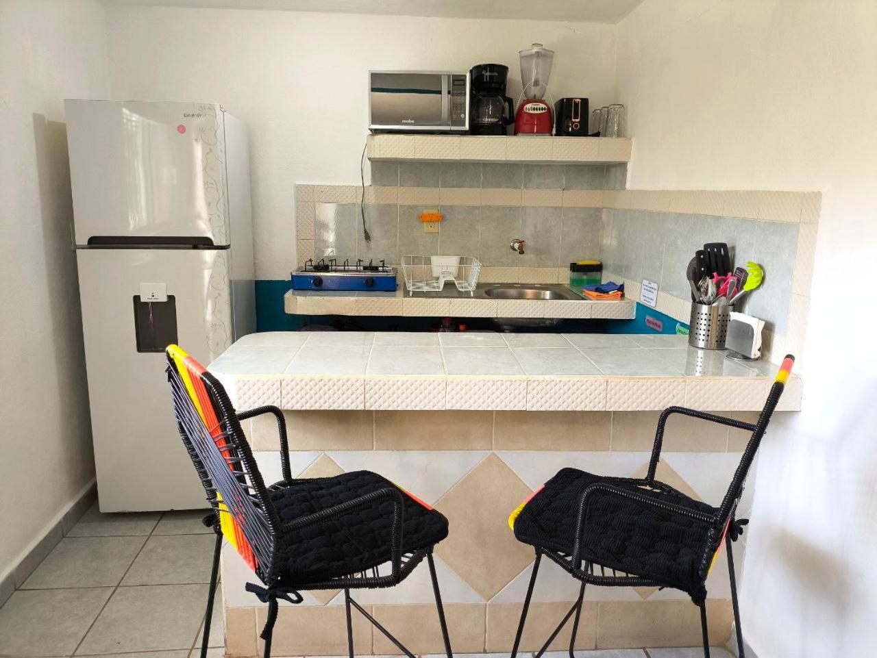 Comfy Yaxkin On Downtown, 3 Block Away From Sea And Sunsets Apartamento