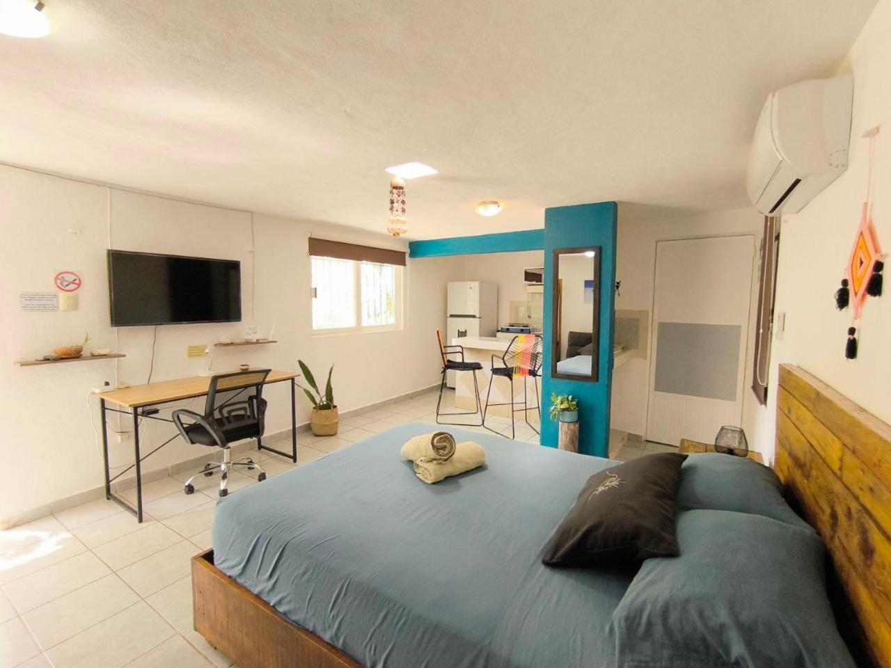 Comfy Yaxkin On Downtown, 3 Block Away From Sea And Sunsets Apartamento